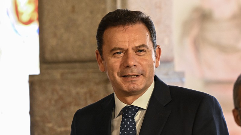 Curiosidades. Luís Montenegro foi nadador-salvador e jogador federado